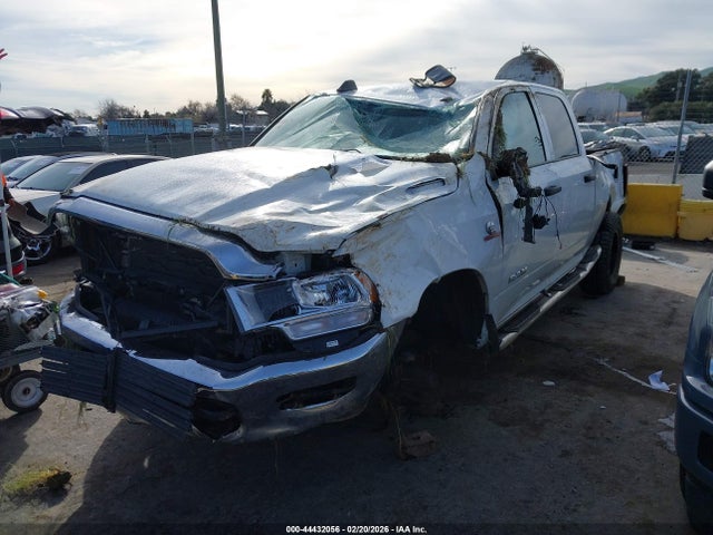 3C6UR5CL0LG288457 RAM 2500 Tradesman 4x4 6&#039;4 Box