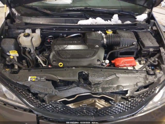 2020 Chrysler Pacifica Limited მანქანა იყიდება აუქციონზე, vin: 2C4RC1GG3LR198719, აუქციონის ნომერი: 44432063