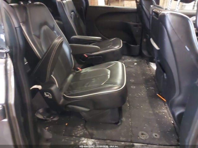 2020 Chrysler Pacifica Limited მანქანა იყიდება აუქციონზე, vin: 2C4RC1GG3LR198719, აუქციონის ნომერი: 44432063
