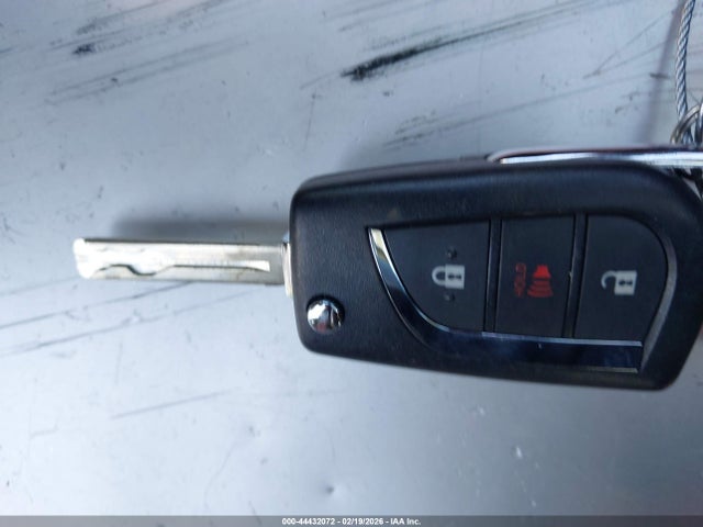 Toyota C-HR LE 2019 JTNKHMBX2K1018575 Image 11