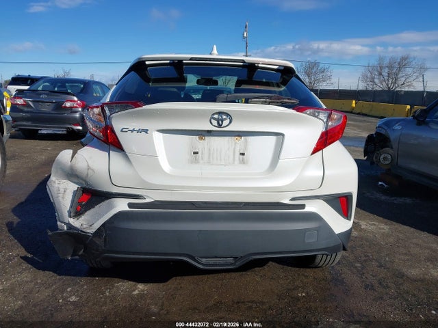 Toyota C-HR LE 2019 JTNKHMBX2K1018575 Image 16