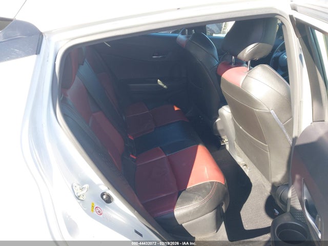 Toyota C-HR LE 2019 JTNKHMBX2K1018575 Image 8
