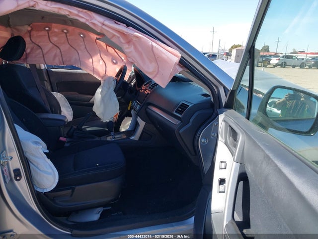 2016 SUBARU FORESTER JF2SJADC2GH433963 Photo 4