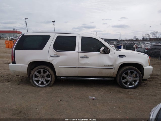44432079 :رقم المزاد ، 1GYS3BEF8DR151334 vin ، 2013 Cadillac Escalade Luxury مزاد بيع