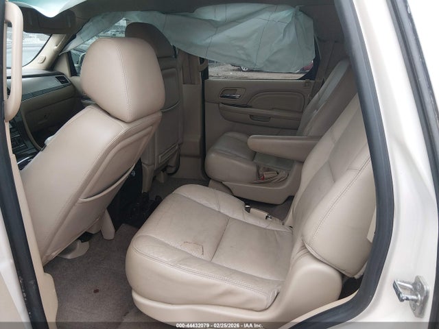 44432079 :رقم المزاد ، 1GYS3BEF8DR151334 vin ، 2013 Cadillac Escalade Luxury مزاد بيع