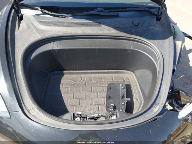 2019 TESLA MODEL 3 5YJ3E1EA9KF300629 Photo 9