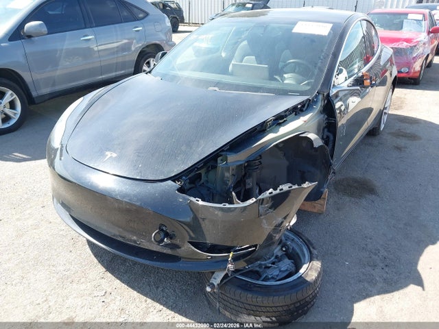 44432090 :رقم المزاد ، 5YJ3E1EA9KF300629 vin ، 2019 Tesla Model 3 Long Range/mid Range/standard Range/standard Range Plus مزاد بيع