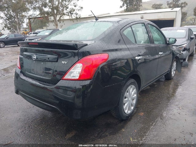 3N1CN7AP5JL879635 Nissan Versa 1.6 Sv