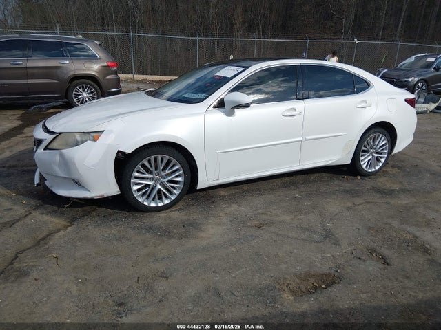 44432128 :رقم المزاد ، JTHBK1GG4D2068516 vin ، 2013 Lexus Es 350 مزاد بيع