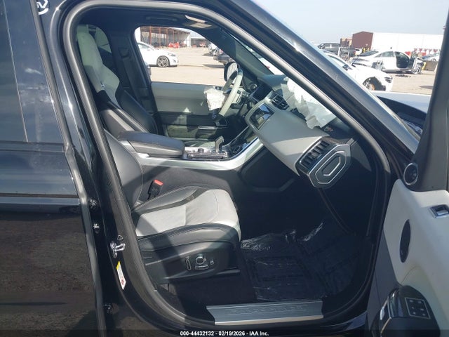 2022 LAND ROVER RANGE ROVER SPORT SALWZ2RE8NA799160 Photo 4