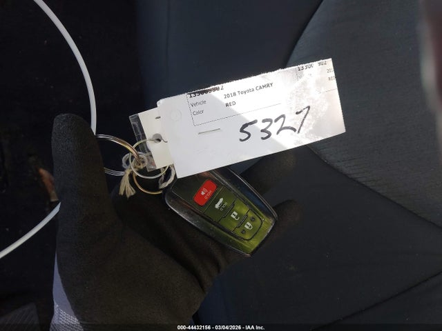 Aukcja sprzedaży 2018 Toyota Camry Le, vin: 4T1B11HKXJU646248, numer aukcji: 44432156