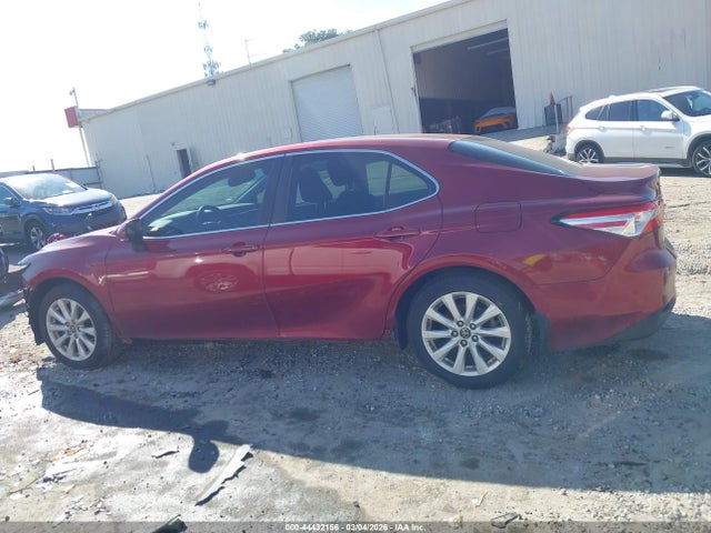 Aukcja sprzedaży 2018 Toyota Camry Le, vin: 4T1B11HKXJU646248, numer aukcji: 44432156