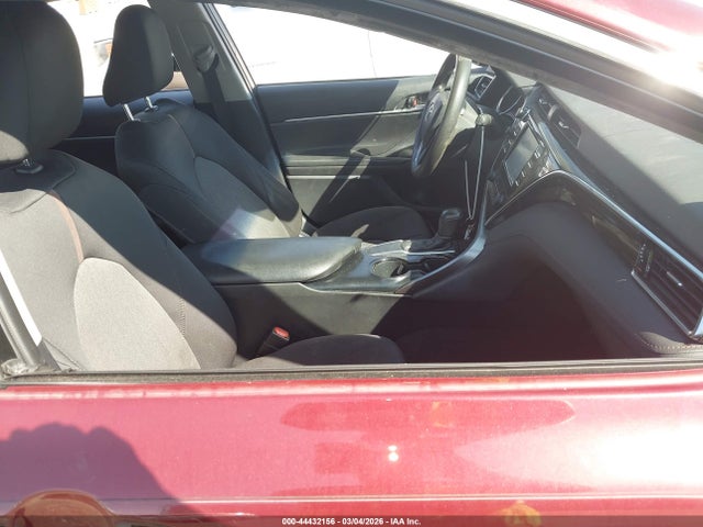 Aukcja sprzedaży 2018 Toyota Camry Le, vin: 4T1B11HKXJU646248, numer aukcji: 44432156