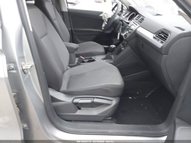2020 Volkswagen Tiguan 2.0t S მანქანა იყიდება აუქციონზე, vin: 3VV1B7AX5LM134590, აუქციონის ნომერი: 44432178