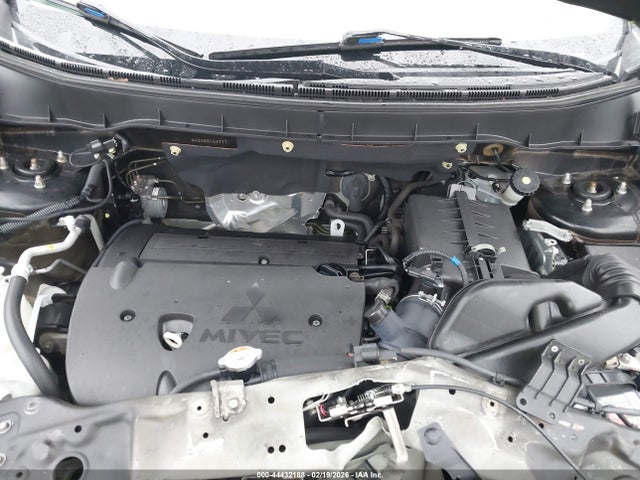 2016 MITSUBISHI OUTLANDER SPORT JA4AP3AU1GZ024777 Photo 9