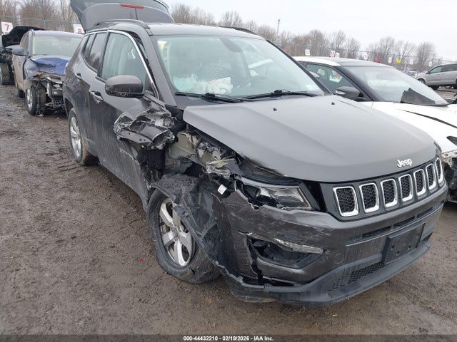 2019 Jeep Compass Latitude 4x4 მანქანა იყიდება აუქციონზე, vin: 3C4NJDBB0KT818410, აუქციონის ნომერი: 44432210