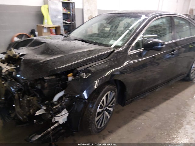 Продаж на аукціоні авто 2018 Subaru Legacy 2.5i Premium, vin: 4S3BNAF65J3042448, номер лоту: 44432229