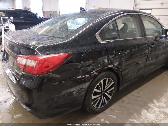 Продаж на аукціоні авто 2018 Subaru Legacy 2.5i Premium, vin: 4S3BNAF65J3042448, номер лоту: 44432229