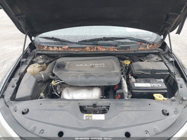 Chrysler 200 Limited 2015 1C3CCCAB3FN568698 Image 10