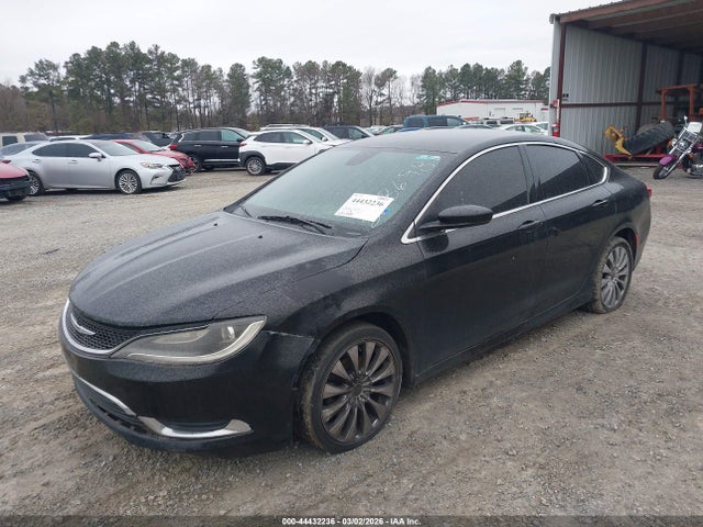 Chrysler 200 Limited 2015 1C3CCCAB3FN568698 Image 2