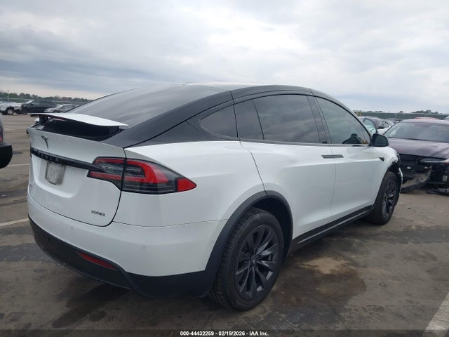 2018 TESLA MODEL X 5YJXCAE2XJF102379 Photo 3