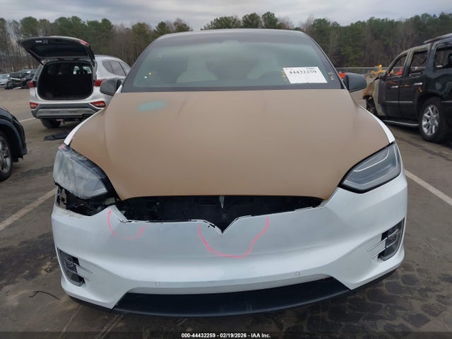2018 TESLA MODEL X 5YJXCAE2XJF102379 Photo 5