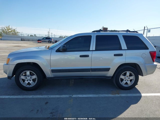 2005 Jeep Grand Cherokee Laredo მანქანა იყიდება აუქციონზე, vin: 1J4GS48K55C681536, აუქციონის ნომერი: 44432273
