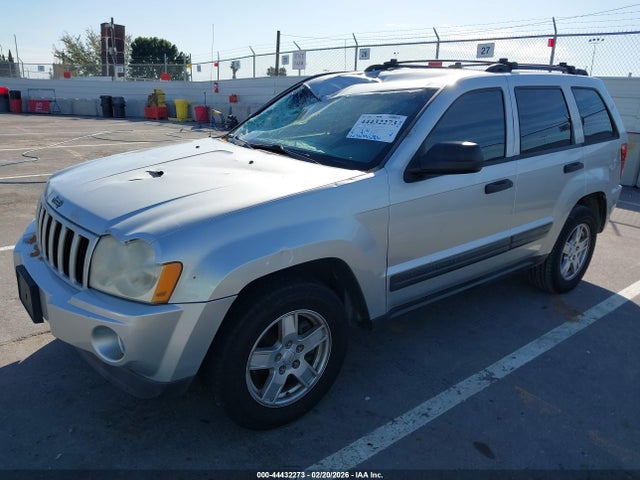 2005 Jeep Grand Cherokee Laredo მანქანა იყიდება აუქციონზე, vin: 1J4GS48K55C681536, აუქციონის ნომერი: 44432273