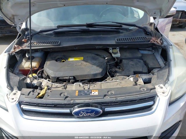1FMCU0JXXFUC26668 Ford Escape Titanium
