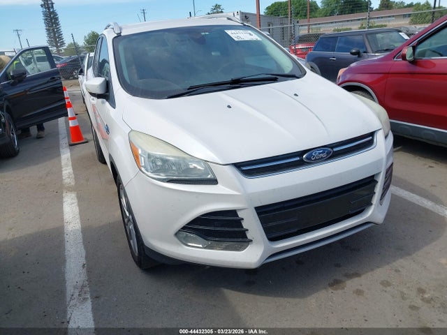 1FMCU0JXXFUC26668 Ford Escape Titanium