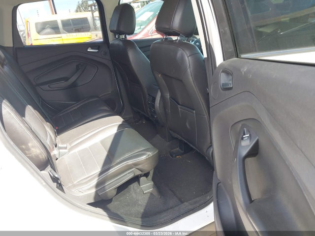 1FMCU0JXXFUC26668 Ford Escape Titanium