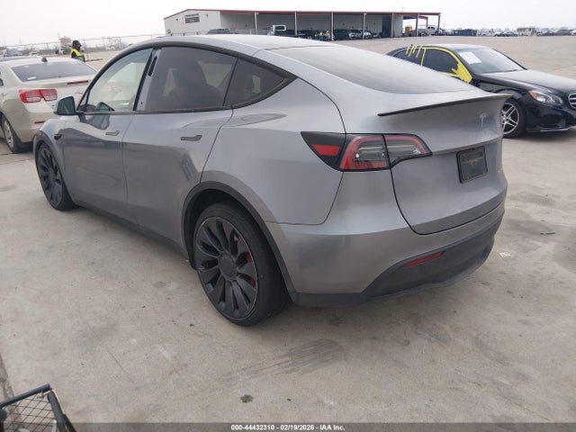 7SAYGDEF2SA368820 Tesla Model Y Performance Dual Motor All-wheel Drive