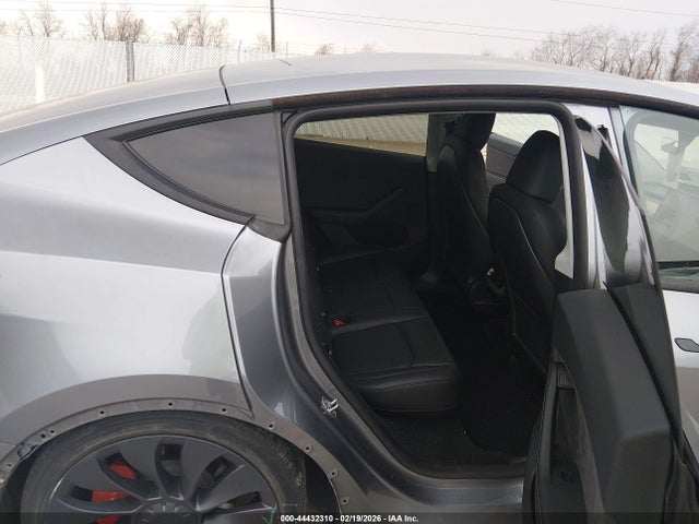 7SAYGDEF2SA368820 Tesla Model Y Performance Dual Motor All-wheel Drive