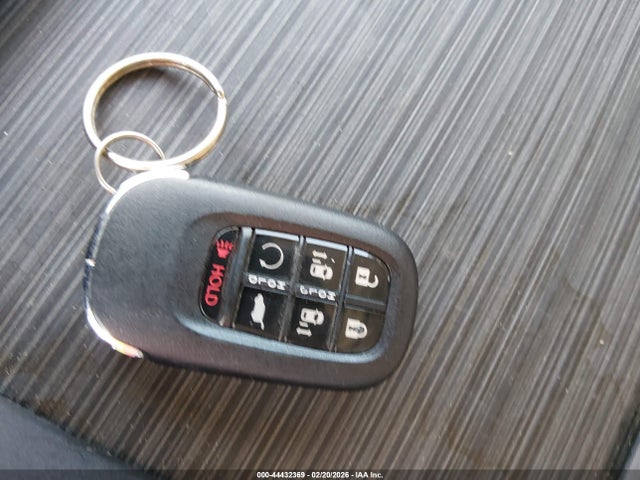 Honda Odyssey Touring 2025 5FNRL6H83SB006469 Image 11