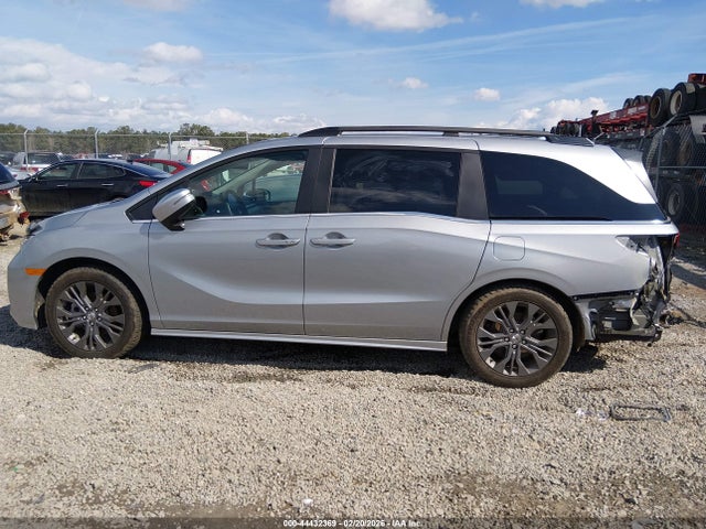 Honda Odyssey Touring 2025 5FNRL6H83SB006469 Image 15
