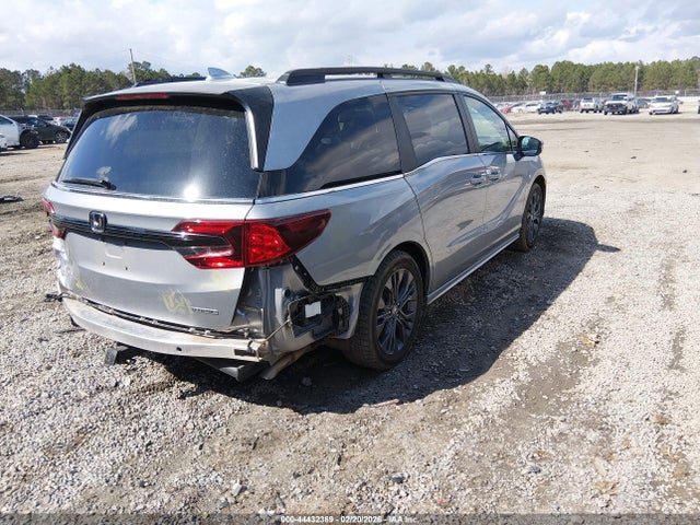Honda Odyssey Touring 2025 5FNRL6H83SB006469 Image 4