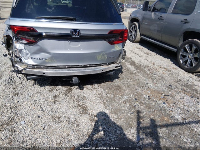 Honda Odyssey Touring 2025 5FNRL6H83SB006469 Image 6