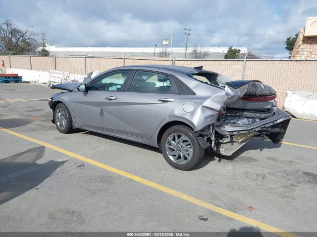 KMHLM4DJ8SU134421 Hyundai Elantra Hybrid Blue