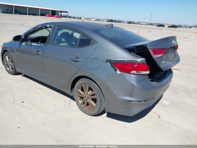 5NPD84LF7JH297659 Hyundai ELANTRA SEL