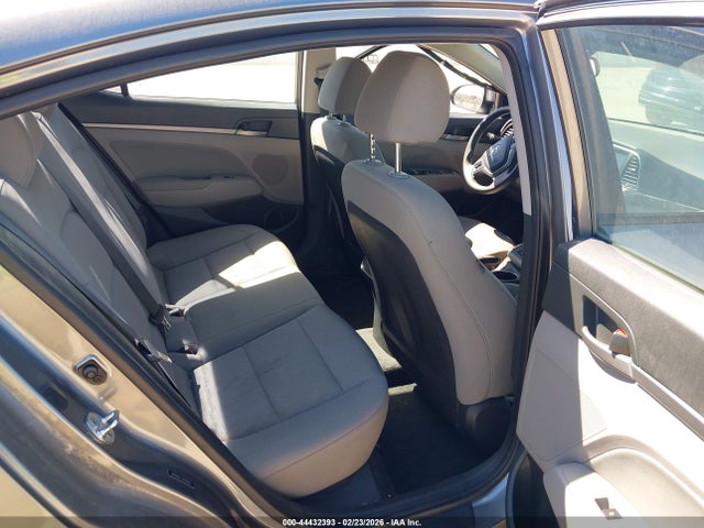 5NPD84LF7JH297659 Hyundai ELANTRA SEL