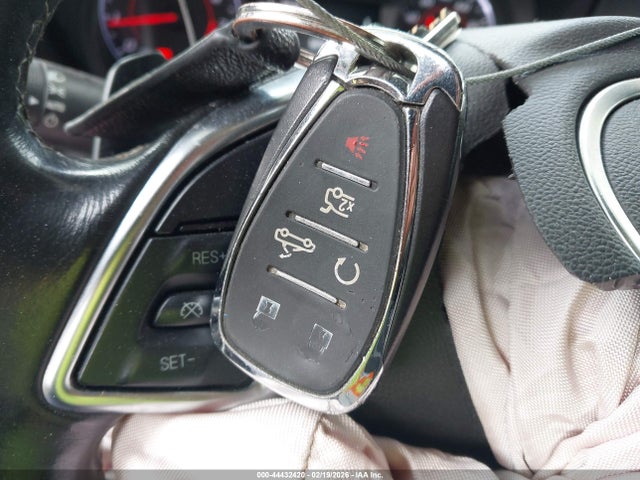 2018 CHEVROLET CAMARO 1G1FB3DS7J0113309 Photo 10