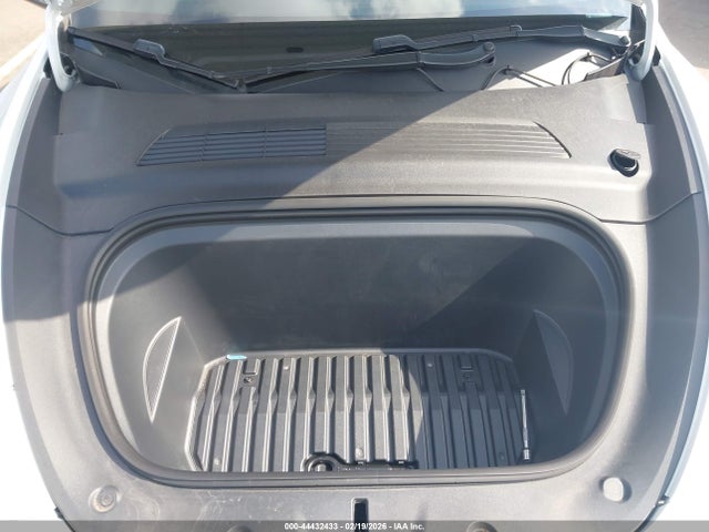 2020 TESLA MODEL Y 5YJYGDEE2LF036790 Photo 9