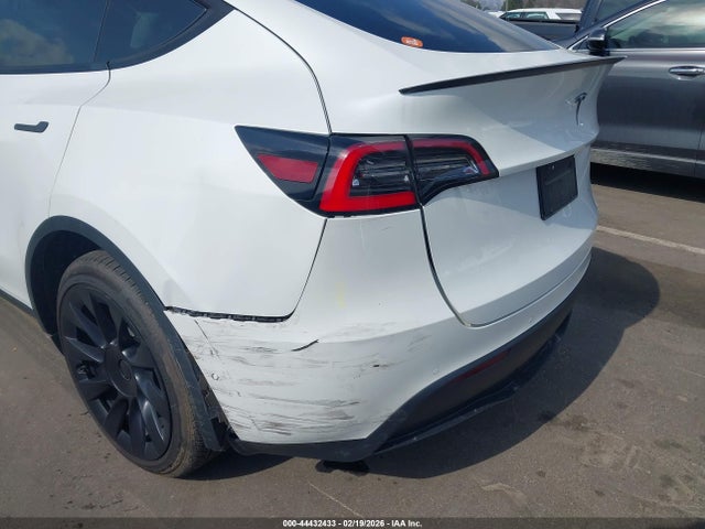 2020 TESLA MODEL Y 5YJYGDEE2LF036790 Photo 5
