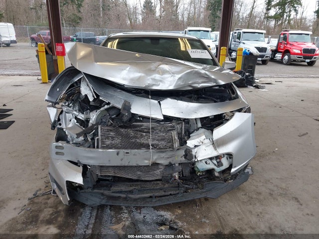 1G1ZD5STXJF153900 Chevrolet MALIBU LT