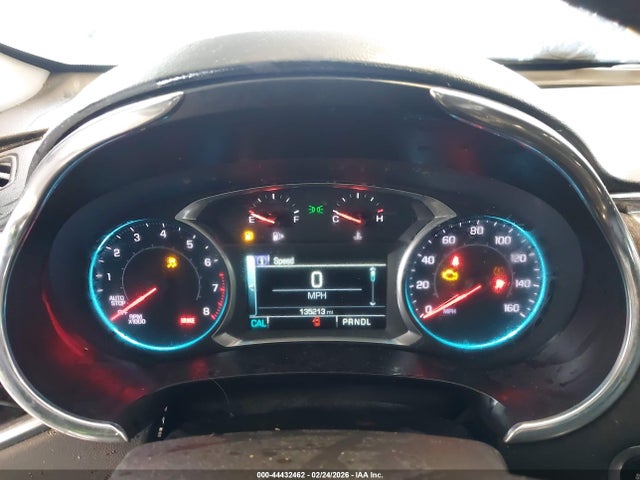 1G1ZD5STXJF153900 Chevrolet MALIBU LT