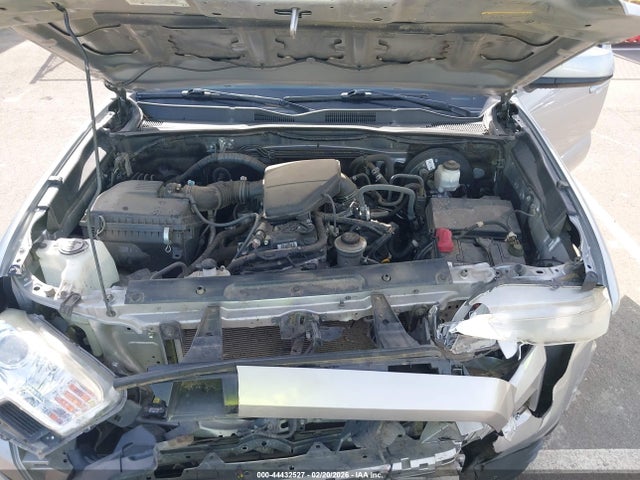 5TFSX5ENXJX061998 Toyota Tacoma Sr