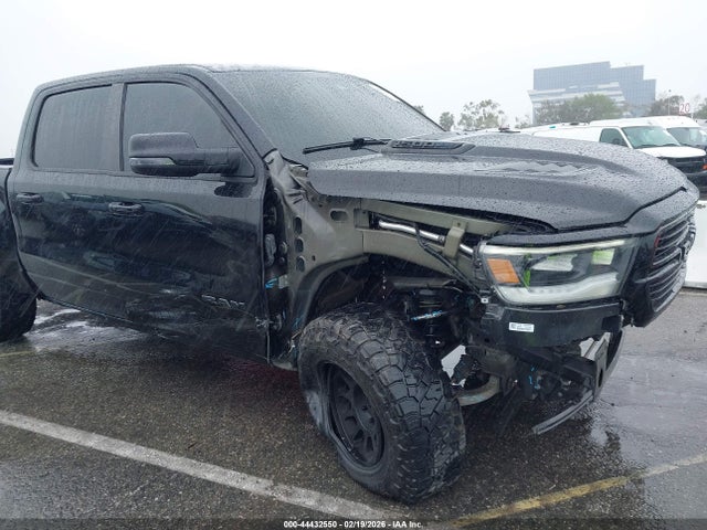 1C6RREJTXRN187015 RAM 1500 Laramie 4x2 5&#039;7 Box