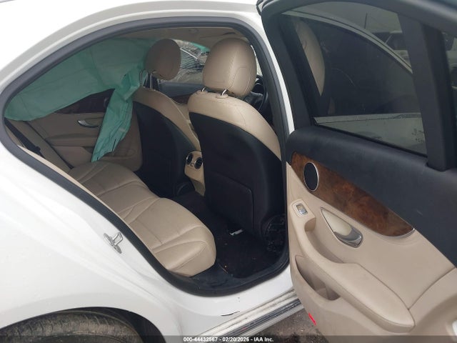 Продажа на аукционе авто 2015 Mercedes-benz C 300 4matic, vin: 55SWF4KB6FU031731, номер лота: 44432567