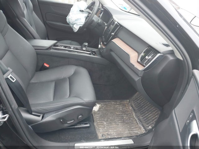 2024 VOLVO XC60 YV4L12RL4R1884046 Photo 4