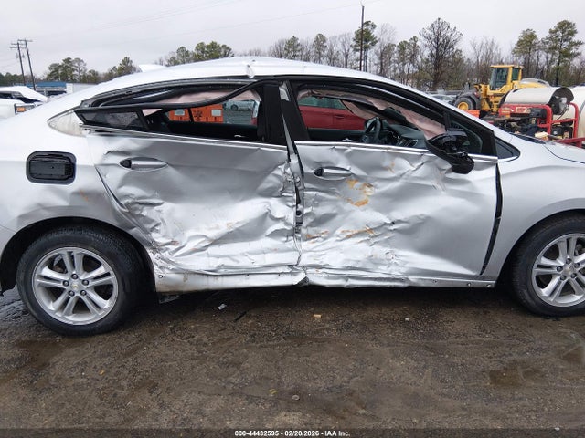 Chevrolet Cruze Lt Auto 2018 1G1BE5SM5J7245451 Image 6